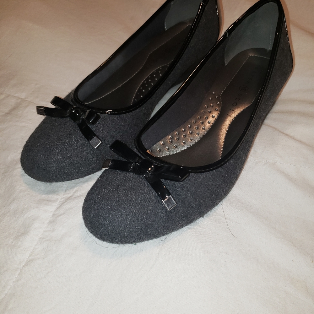 Ballet flats with wedge
